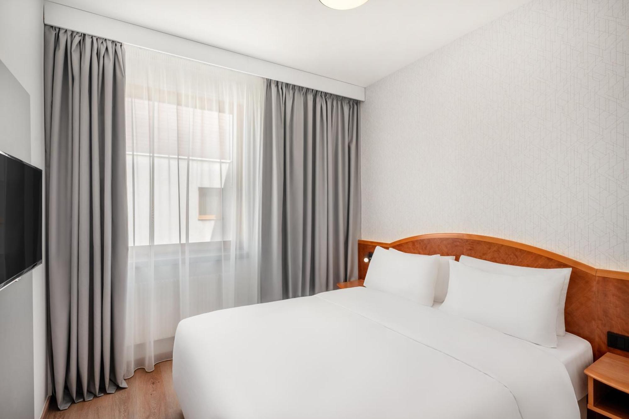 Junior Suite,1611052055:JPEG